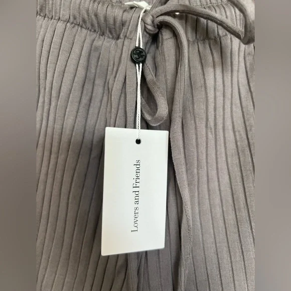 NWT Lovers and Friends Olivia Pant in Smoke, Size Medium - Picture 10 of 13